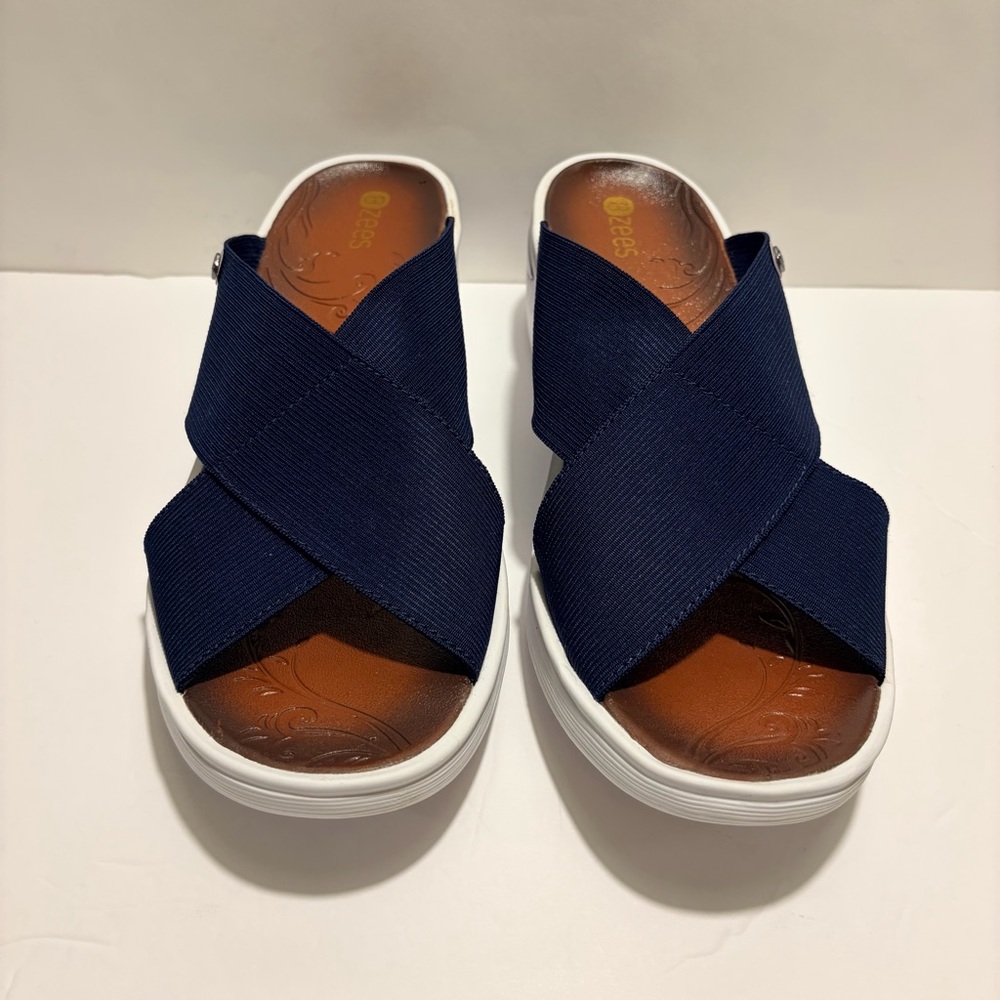 Bzees Sandals Women's Size 11M
Desire Blue Elastic Criss Cross
Wedge Shoes